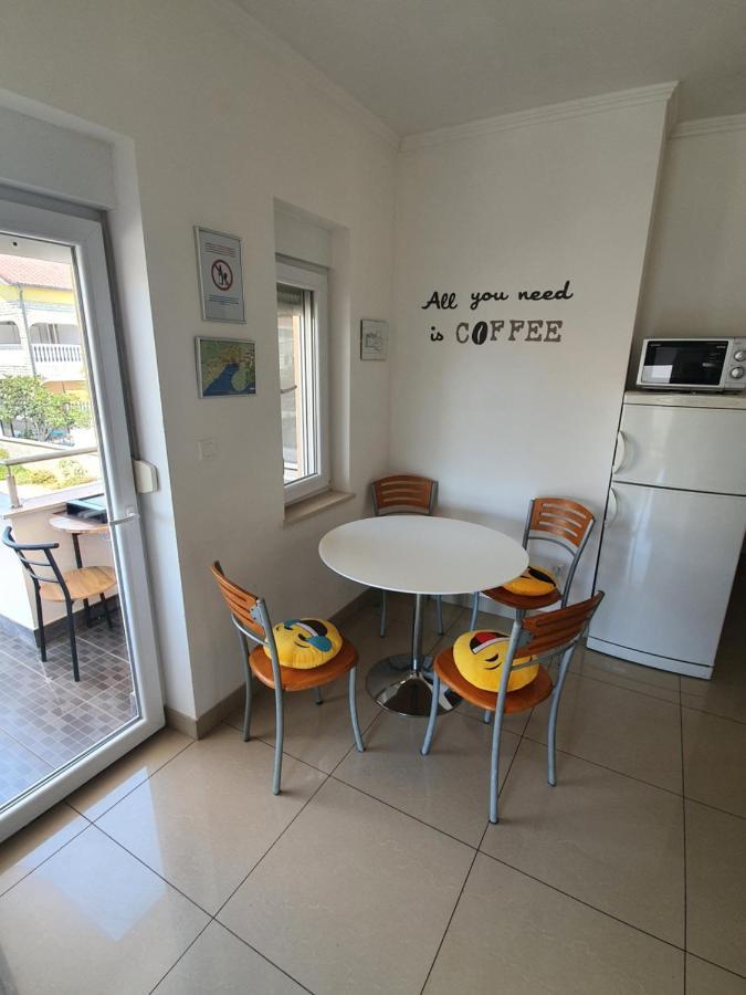 Apartment Novalja 4+2 Экстерьер фото